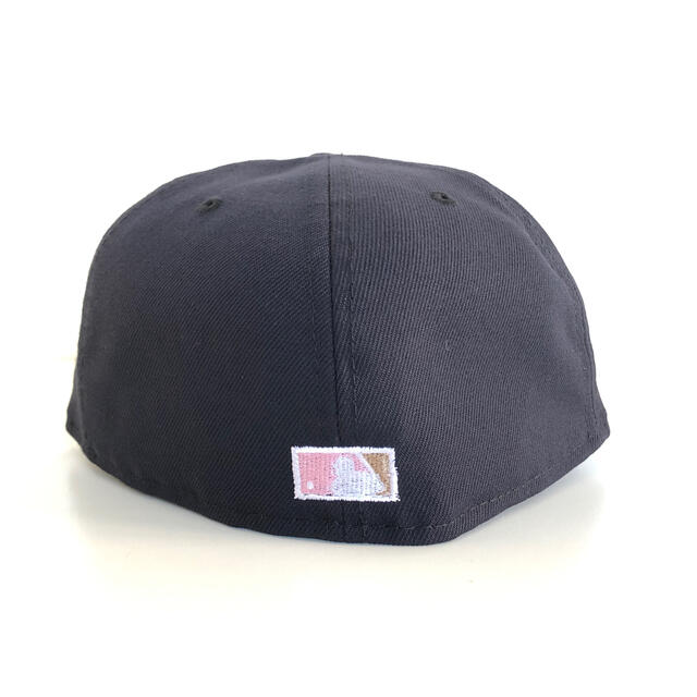 NEW ERA(ニューエラー)のツバ裏ピンク New Era Cap 5/8 ニューエラ ヤンキース キャップ メンズの帽子(キャップ)の商品写真