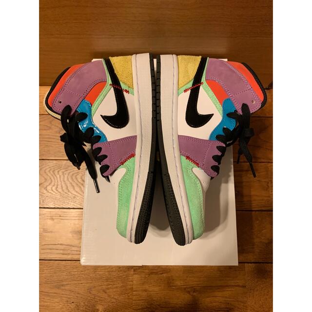 NIKE(ナイキ)のNIKE WMNS AIR JORDAN 1 MID MULTICOLOR レディースの靴/シューズ(スニーカー)の商品写真