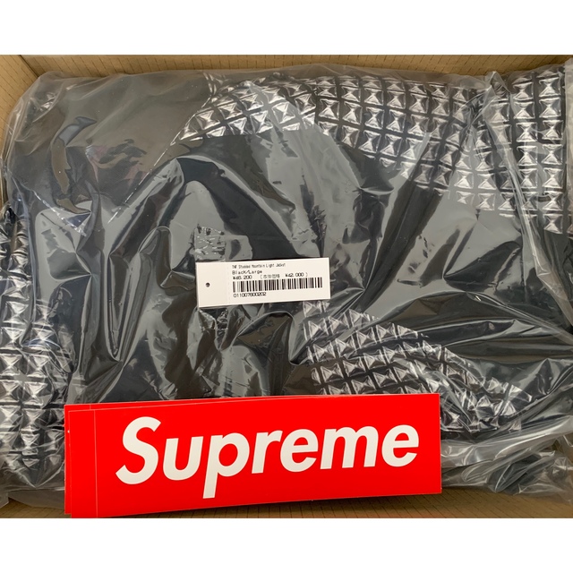 Supreme Studded Mountain Light Jacket 黒L メンズのジャケット/アウター(マウンテンパーカー)の商品写真