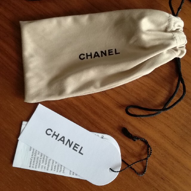 CHANEL(シャネル)の新品　シャネル　伊達メガネ　 レディースのファッション小物(サングラス/メガネ)の商品写真