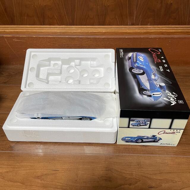 激レア未展示品 オートアート 1/18 シボレー コルベット SS 1957 激レア未展示品 オートアート 1/18 シボレー コルベット SS 1957