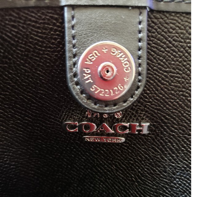 COACH(コーチ)のX'masセール♪新品♡【COACH】ヴィンテージローズ　シティトートバッグ レディースのバッグ(トートバッグ)の商品写真