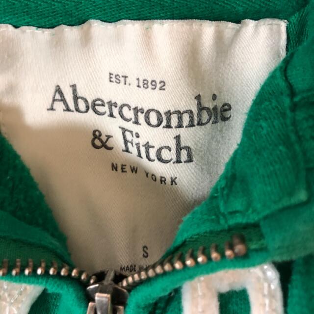 Abercrombie&Fitch(アバクロンビーアンドフィッチ)のアバクロンビー&フィッチ　パーカー レディースのトップス(パーカー)の商品写真