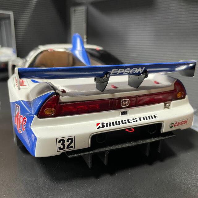 未展示品 オートアート 1/18 ホンダ NSX JGTC 2004 エプソンの 未展示品 オートアート 1/18 ホンダ NSX JGTC 2004 エプソンの
