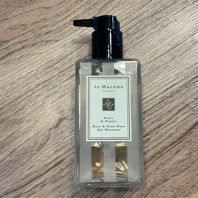 Jo Malone(ジョーマローン)のJoMALONEジョーマローン ボディ&ハンドウォッシュ バジル&ネロリ コスメ/美容のボディケア(ボディソープ/石鹸)の商品写真