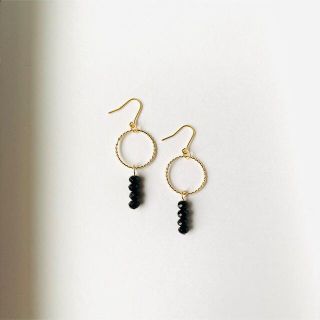 ブラックオニキスのリングピアス(ピアス)