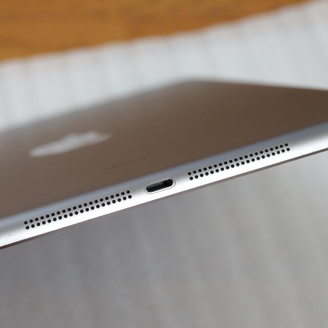 Apple(アップル)のApple  iPad Air  Cellular：A1475 16GB 黒 スマホ/家電/カメラのPC/タブレット(タブレット)の商品写真