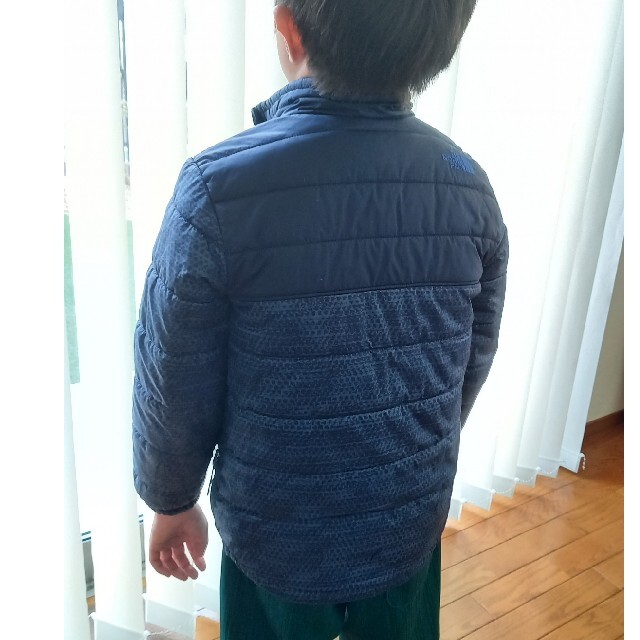 THE NORTH FACE(ザノースフェイス)のTHE NORTH FACE  リバーシブルボア　キッズ120cm XXS キッズ/ベビー/マタニティのキッズ服男の子用(90cm~)(ジャケット/上着)の商品写真