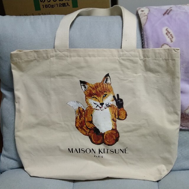 MAISON KITSUNE'(メゾンキツネ)のメゾンキツネ　トートバッグ レディースのバッグ(トートバッグ)の商品写真