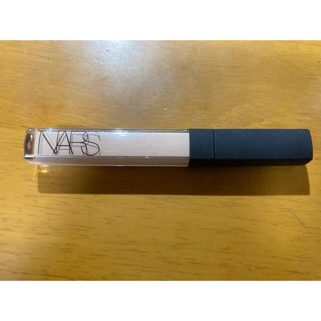 NARS(ナーズ)のNars ラディアント　クリーミーコンシーラー　バニラ　中古品 コスメ/美容のベースメイク/化粧品(コンシーラー)の商品写真