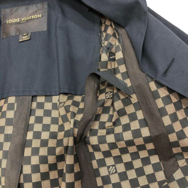 LOUIS VUITTON(ルイヴィトン)のルイヴィトン　トレンチコート40 レディースのジャケット/アウター(トレンチコート)の商品写真