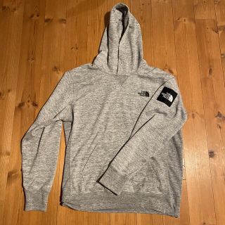 ザノースフェイス(THE NORTH FACE)のノースフェイス　スクエアロゴフーディー　パーカー(パーカー)