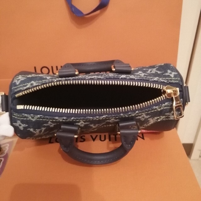 LOUIS VUITTON(ルイヴィトン)のルイヴィトン キーポル XS メンズのバッグ(ショルダーバッグ)の商品写真