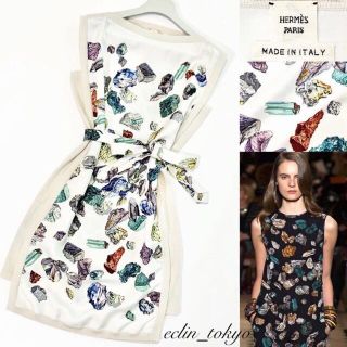 エルメス(HERMES)の美しい宝石鉱物 HERMES シルク ベルト付 ワンピース E3165(ひざ丈ワンピース)
