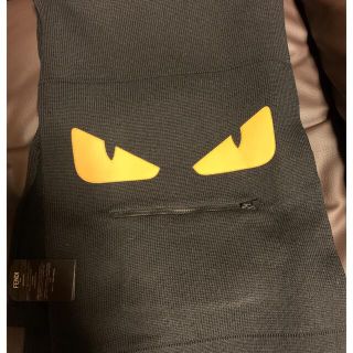 フェンディ モンスター マフラー フェンディ モンスター マフラー
