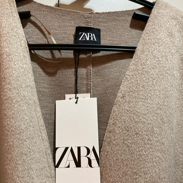 ZARA(ザラ)の新品タグ付き　ZARA ベルテッドオーバーサイズベスト　ジレ レディースのトップス(ベスト/ジレ)の商品写真