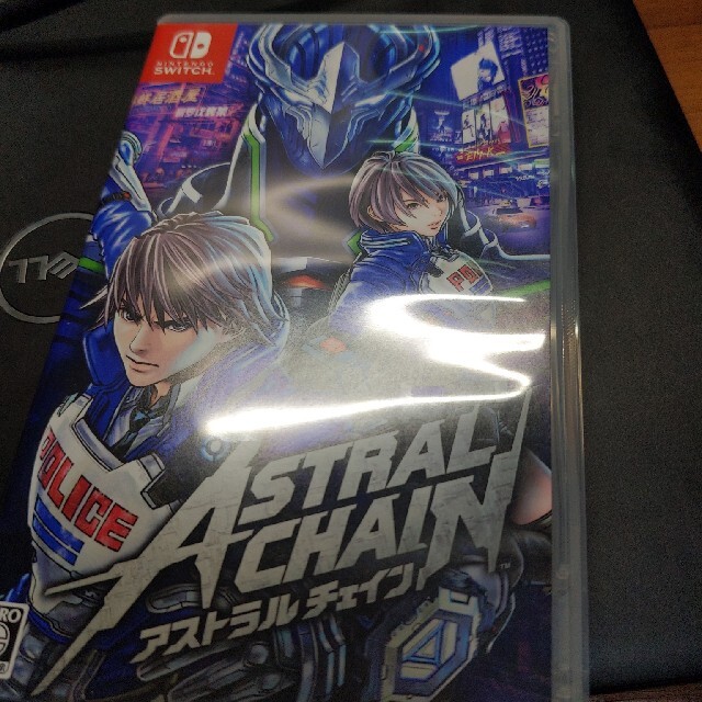 6ASTRAL CHAIN（アストラルチェイン） Switch エンタメ/ホビーのゲームソフト/ゲーム機本体(家庭用ゲームソフト)の商品写真