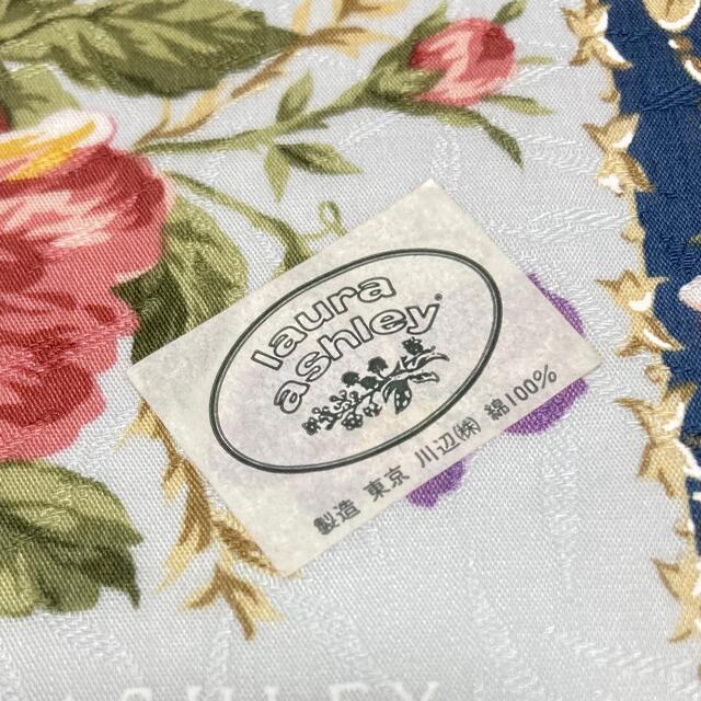 LAURA ASHLEY(ローラアシュレイ)のLAURA ASHLEY　ハンカチ　新品未使用　2枚　ローラアシュレイ  花柄　 レディースのファッション小物(ハンカチ)の商品写真