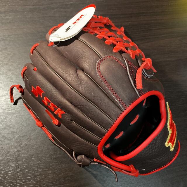 SSK(エスエスケイ)のグローブ 軟式用 ソフトボール用 SSK エスエスケー 内野手用 野球 タグ付き スポーツ/アウトドアの野球(グローブ)の商品写真