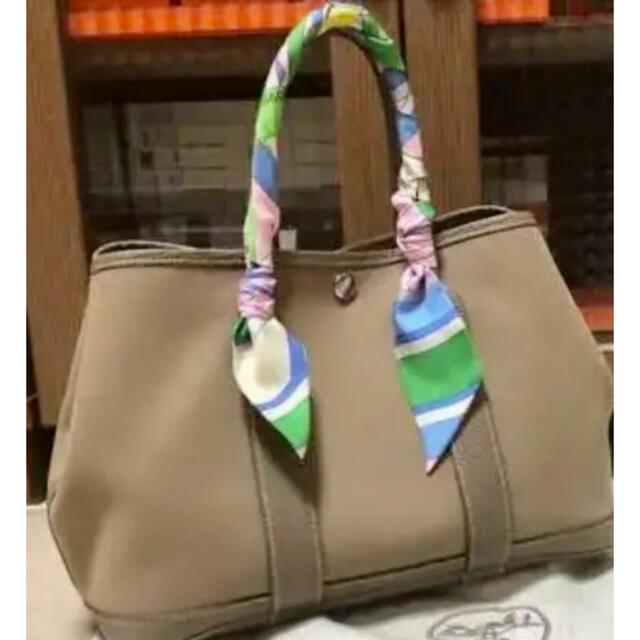 Hermes(エルメス)のエルメス   HERMES  ツイリー　スカーフ レディースのファッション小物(バンダナ/スカーフ)の商品写真