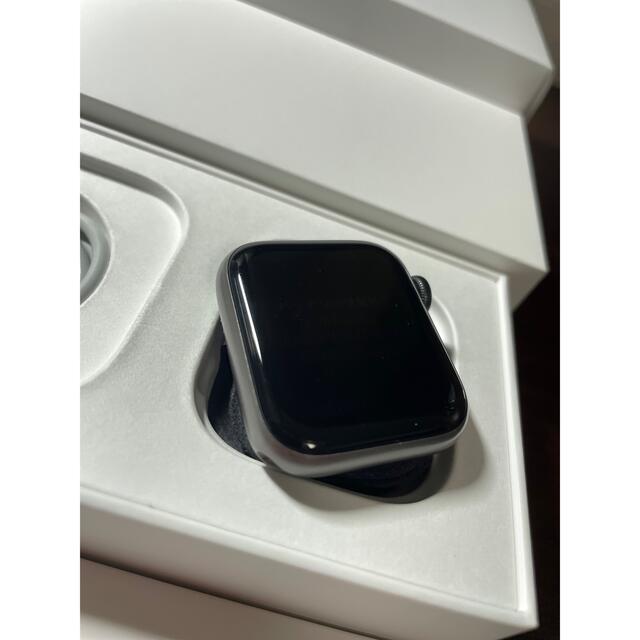 Apple Watch(アップルウォッチ)のApplewatch5 GPS 40mm 残量99％ 本日限定価格!! スマホ/家電/カメラのスマートフォン/携帯電話(スマートフォン本体)の商品写真