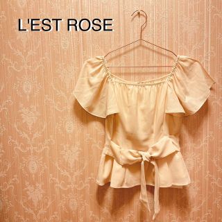 レストローズ(L'EST ROSE)の【L'EST ROSE】オフショルヘプラムブラウス(シャツ/ブラウス(半袖/袖なし))