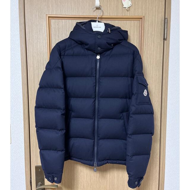 MONCLER(モンクレール)のモンクレール  モンジュネーブル　3 ネイビー メンズのジャケット/アウター(ダウンジャケット)の商品写真