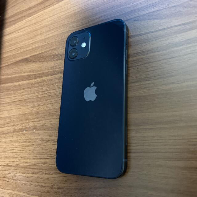 Apple(アップル)のiPhone 12 ブラック 64 GB SIMフリー スマホ/家電/カメラのスマートフォン/携帯電話(スマートフォン本体)の商品写真