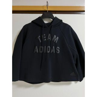 アディダス(adidas)のadidasトップス(カットソー(半袖/袖なし))