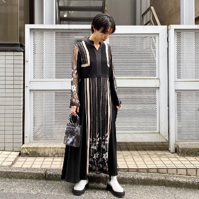 ポイントキャンペーン中 murral ワンピース - 通販 - motelparati.com.br