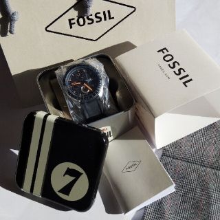 FOSSIL フォッシル　新品　未使用　メンズ　腕時計　ブラック　黒　箱付き