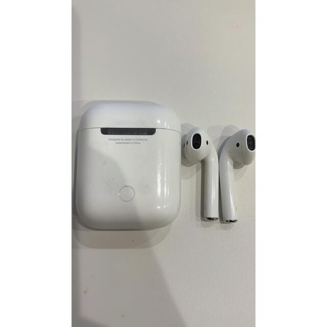 Apple(アップル)のAirPods第一世代 スマホ/家電/カメラのオーディオ機器(ヘッドフォン/イヤフォン)の商品写真