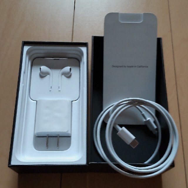 ☆ラジバンダリ様専用○iPhone 11 Pro 64GB シルバー○ ☆ラジバンダリ様専用○iPhone 11 Pro 64GB シルバー○