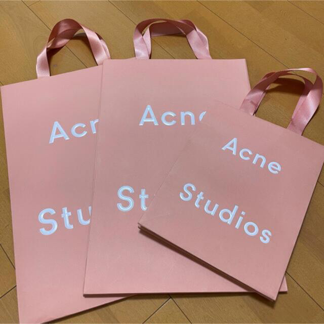 ACNE(アクネ)のAcneStudios ショッパー 紙袋 レディースのバッグ(ショップ袋)の商品写真