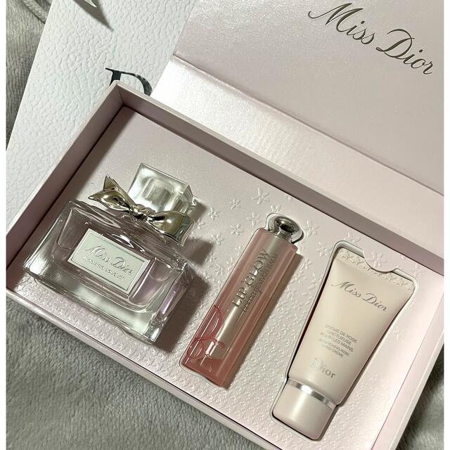 Dior(ディオール)のミスディオール　コフレセット2021 数量限定品 コスメ/美容のキット/セット(コフレ/メイクアップセット)の商品写真