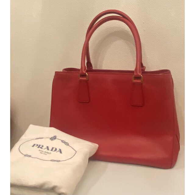 PRADA - 【SALE】プラダ サフィアーノ トート バッグ レッド の通販 by