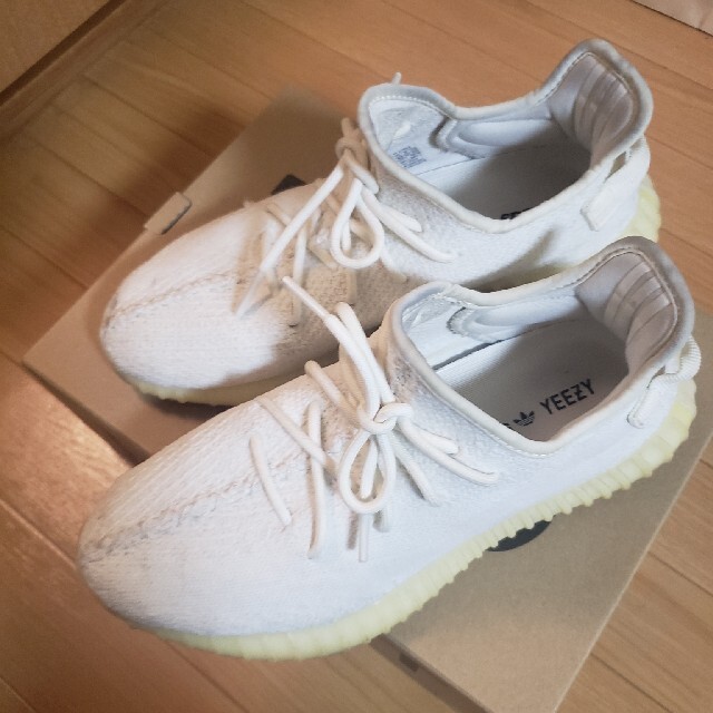 adidas YEEZY BOOST 350 V2 トリプルホワイト