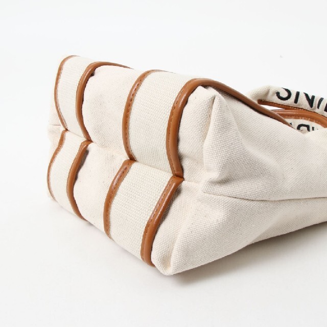snidel(スナイデル)の新品 スナイデル ロゴハンドバッグ キャメル レディースのバッグ(ハンドバッグ)の商品写真