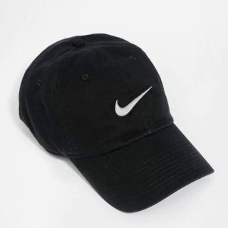 ナイキ(NIKE)の【新品・送料込み】NIKE Swoosh Cap 黒 ユニセックス(キャップ)