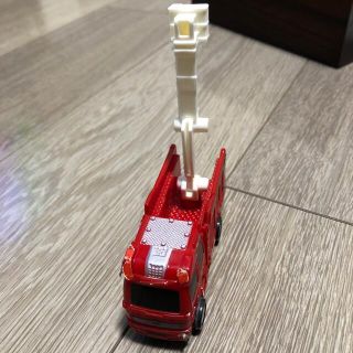 タカラトミー(Takara Tomy)のはしごしゃのミニカー(ミニカー)