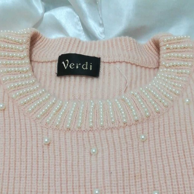 パール付きセーター(ピンク) レディースのトップス(ニット/セーター)の商品写真