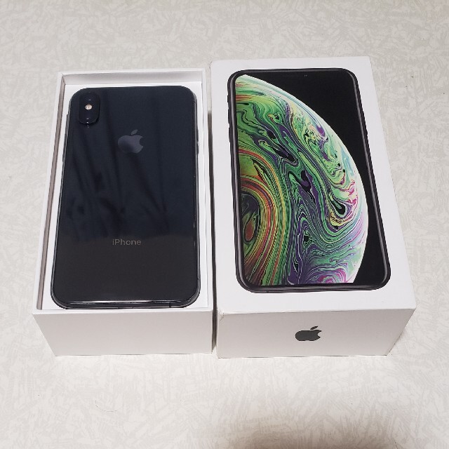 iPhone Xs Space Gray 64 GB docomoスマートフォン/携帯電話