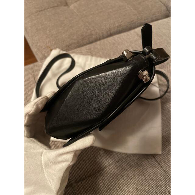 新品希少VivienneWestwood 黒革オーブショルダーバッグ 新品希少VivienneWestwood 黒革オーブショルダーバッグ