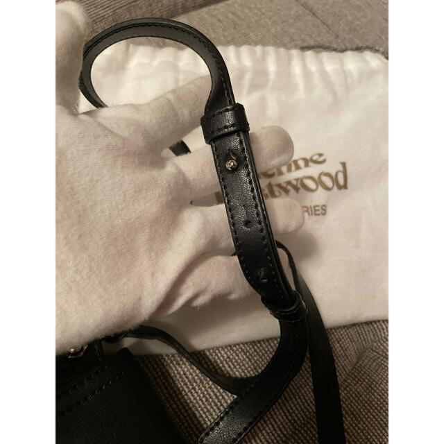 新品希少VivienneWestwood 黒革オーブショルダーバッグ 新品希少VivienneWestwood 黒革オーブショルダーバッグ