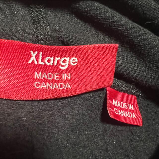 Supreme(シュプリーム)の21SS KAWS Chalk Logo Hooded Sweatshirt メンズのトップス(パーカー)の商品写真