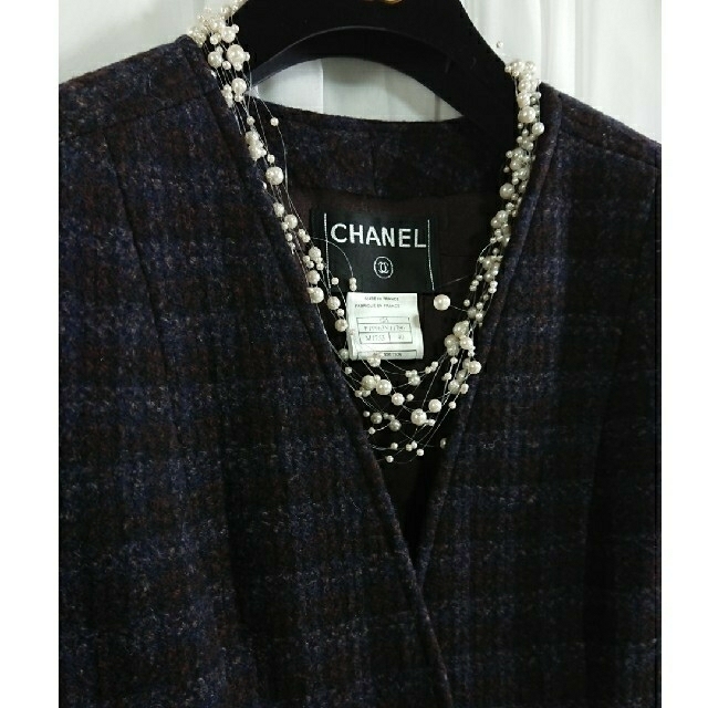 CHANEL(シャネル)のシャネル ジャケット❤️メルトンツイード❤️レザーボタン★エレガント★未着品★ レディースのジャケット/アウター(ノーカラージャケット)の商品写真