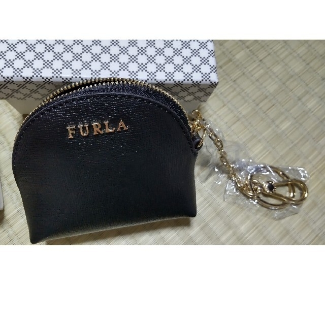 Furla(フルラ)のフルラ ポーチ型チャーム付キーリング レディースのファッション小物(キーホルダー)の商品写真