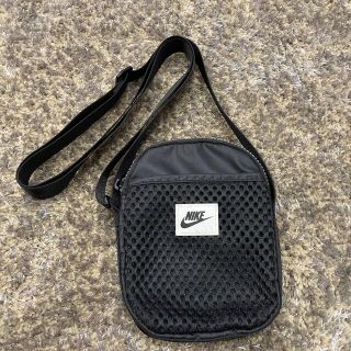 ナイキ(NIKE)のNIKEポーチamber様専用(ショルダーバッグ)