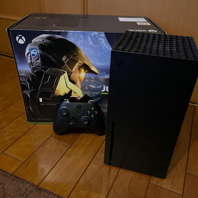 Xbox(エックスボックス)のMicrosoft Xbox Series X  エンタメ/ホビーのゲームソフト/ゲーム機本体(家庭用ゲーム機本体)の商品写真