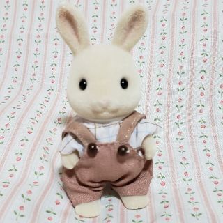 エポック(EPOCH)のシルバニアファミリー　みるくウサギの男の子　新品未使用(キャラクターグッズ)